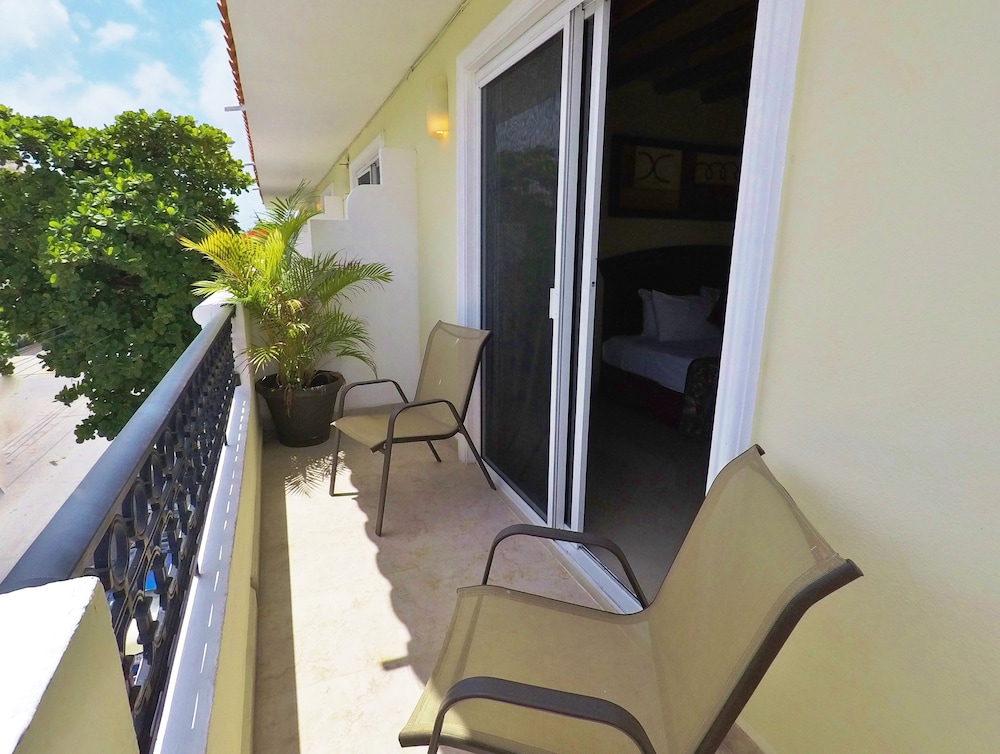 Hotel Suites El Campanario 6/39