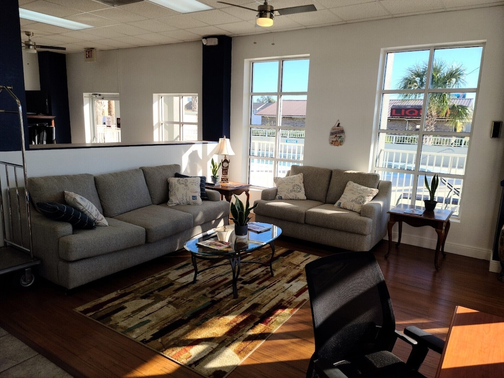 Baymont by Wyndham Marianna 35/60