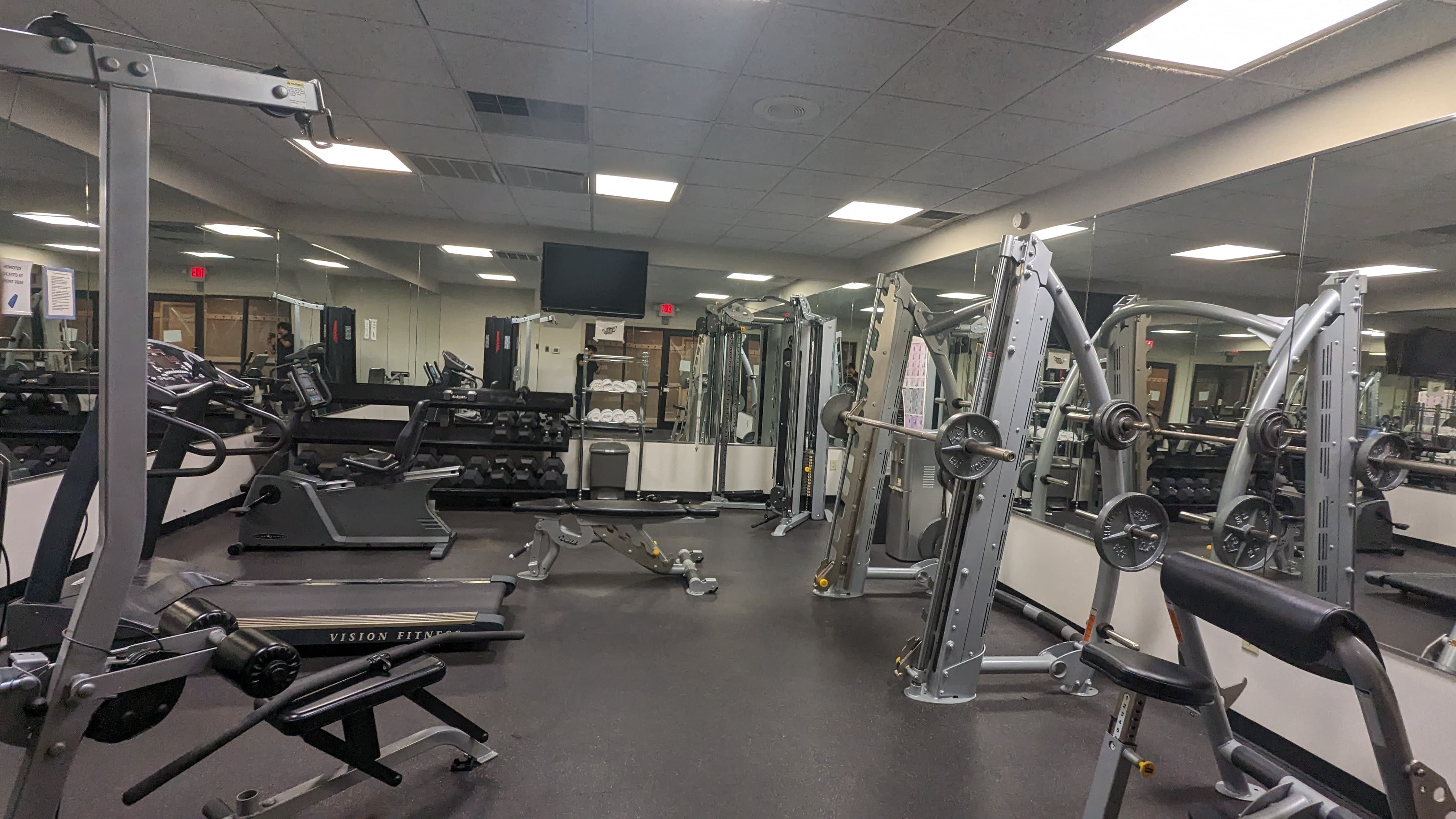 Red Roof Inn & Suites Newport News 27/48