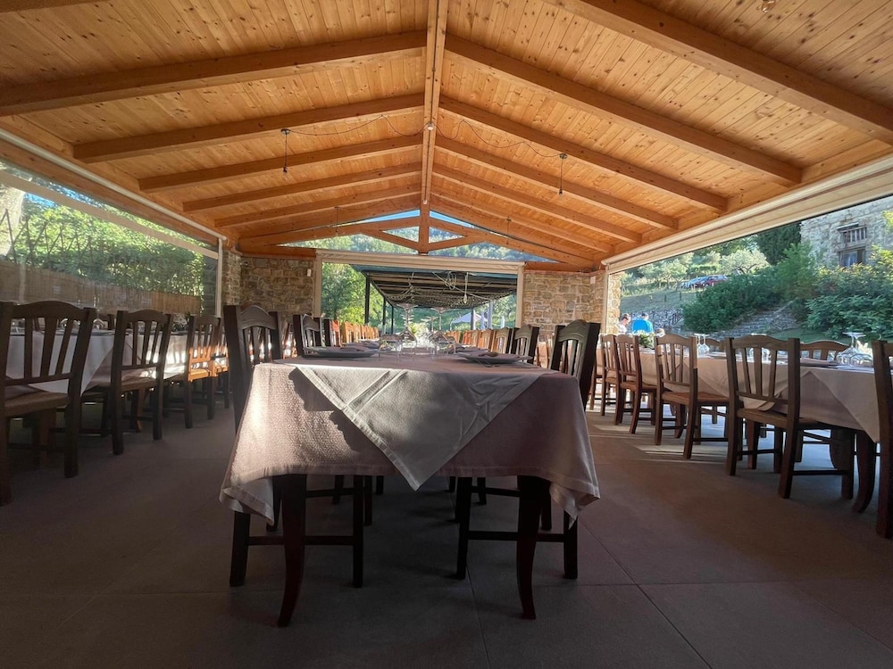 Le Querce Farmhouse 36/48