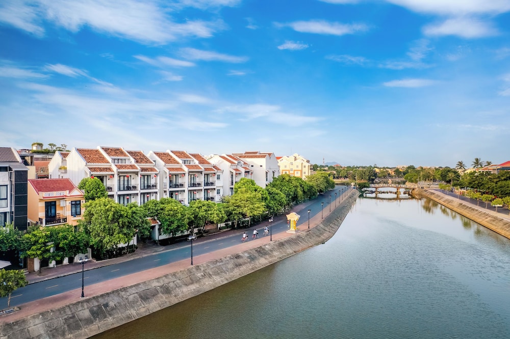 Laluna Hoi An Riverside Hotel & Spa 67/71