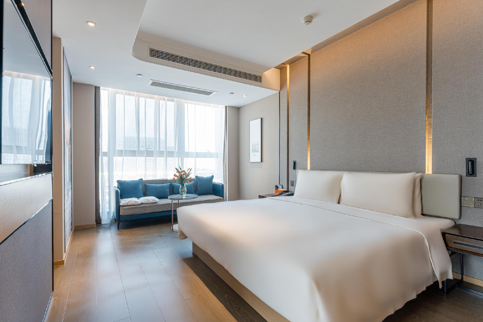 Jimu, King Bed, Queen Bed, City View