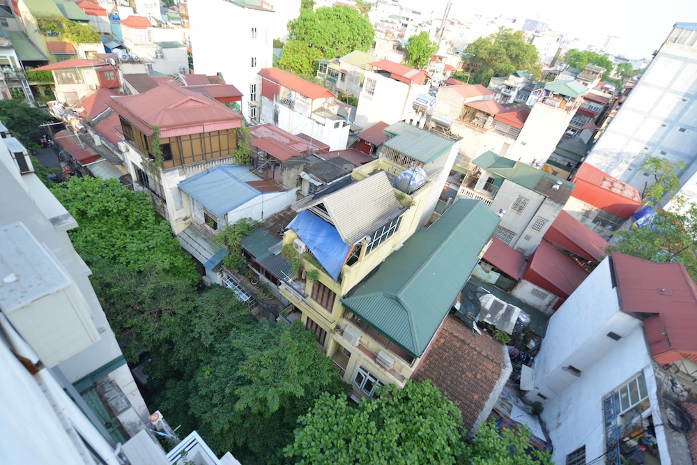 Blue Hanoi Inn Hotel 5/63