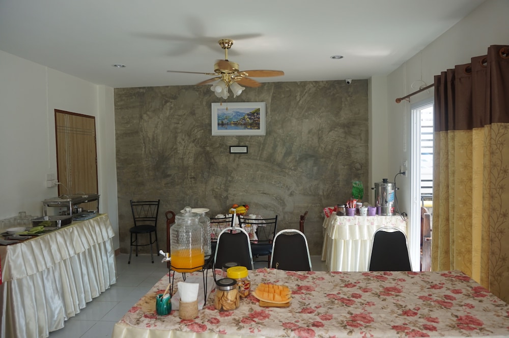 Maesot Siri Hotel 40/50