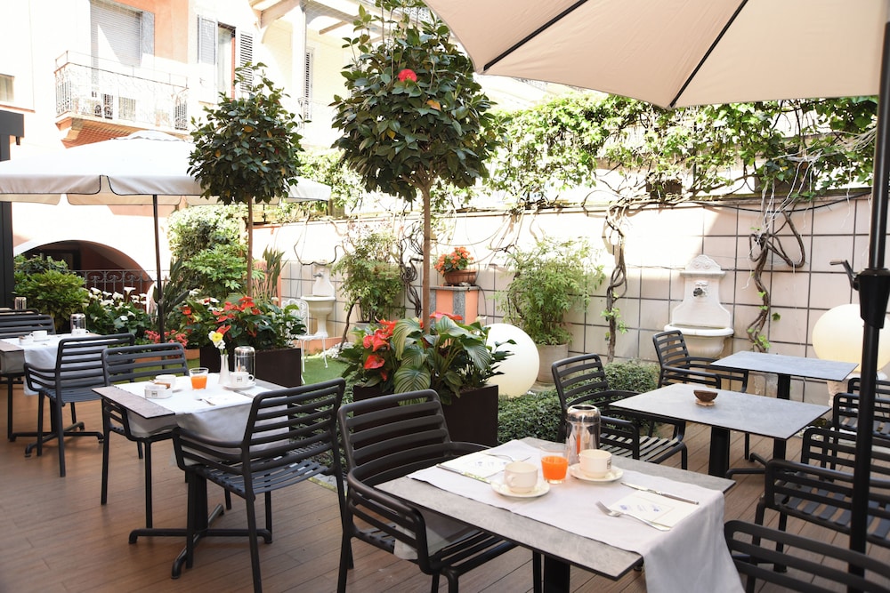 Hotel Lombardia 39/64