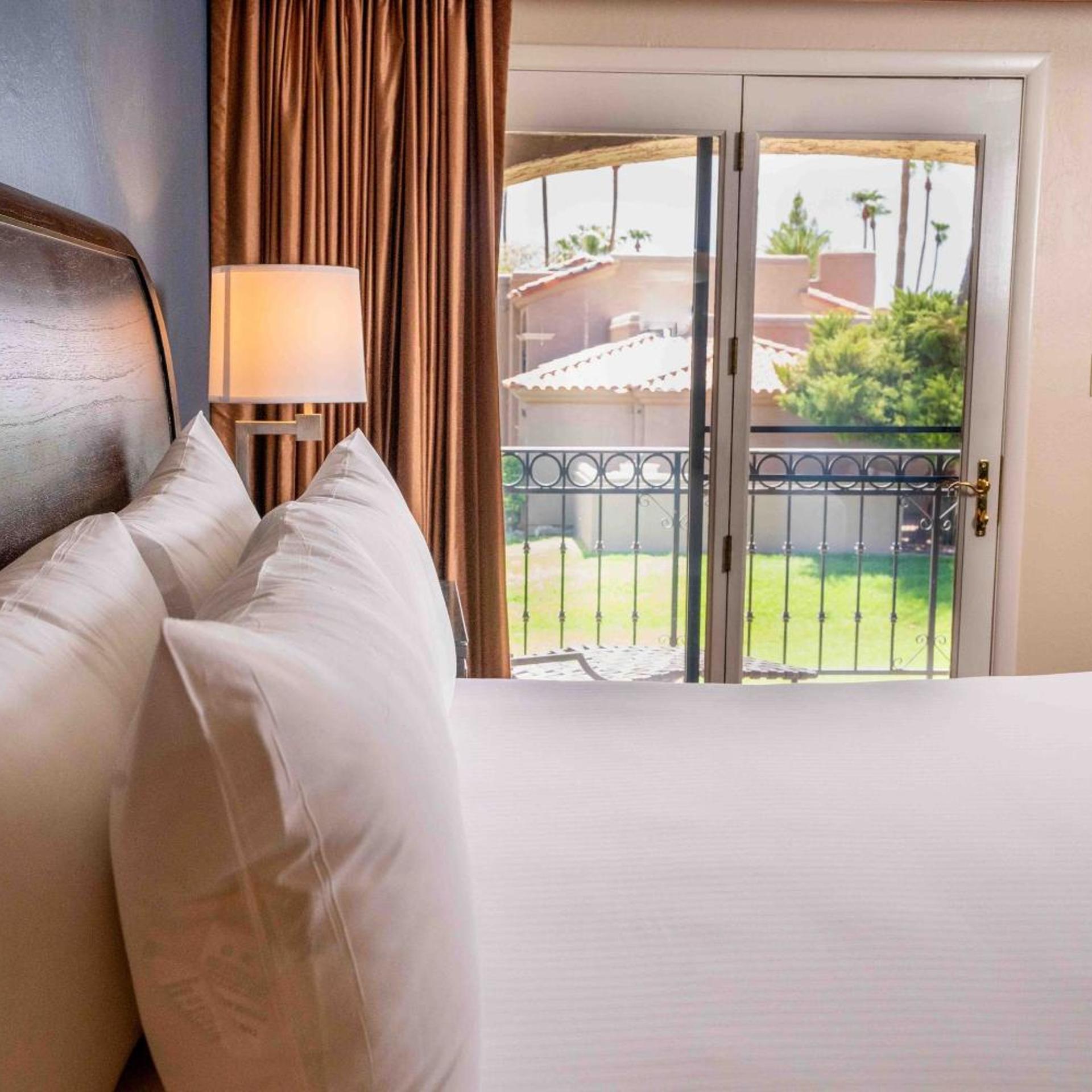 Pool, Courtyard, Villa, King Bed