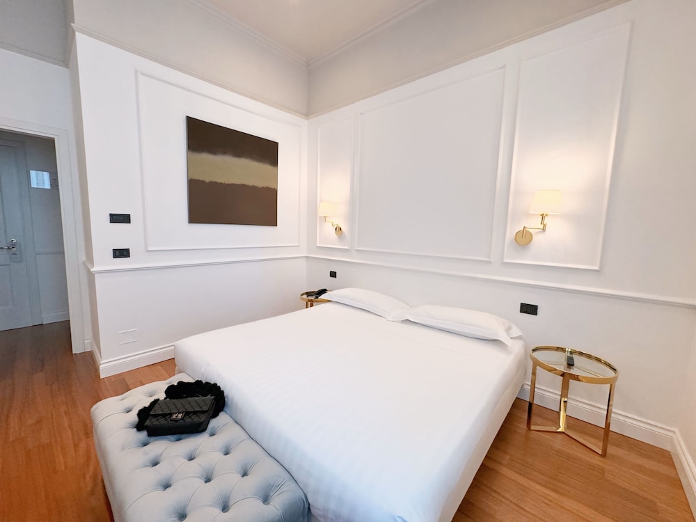 SUPERIOR, DOUBLE BED