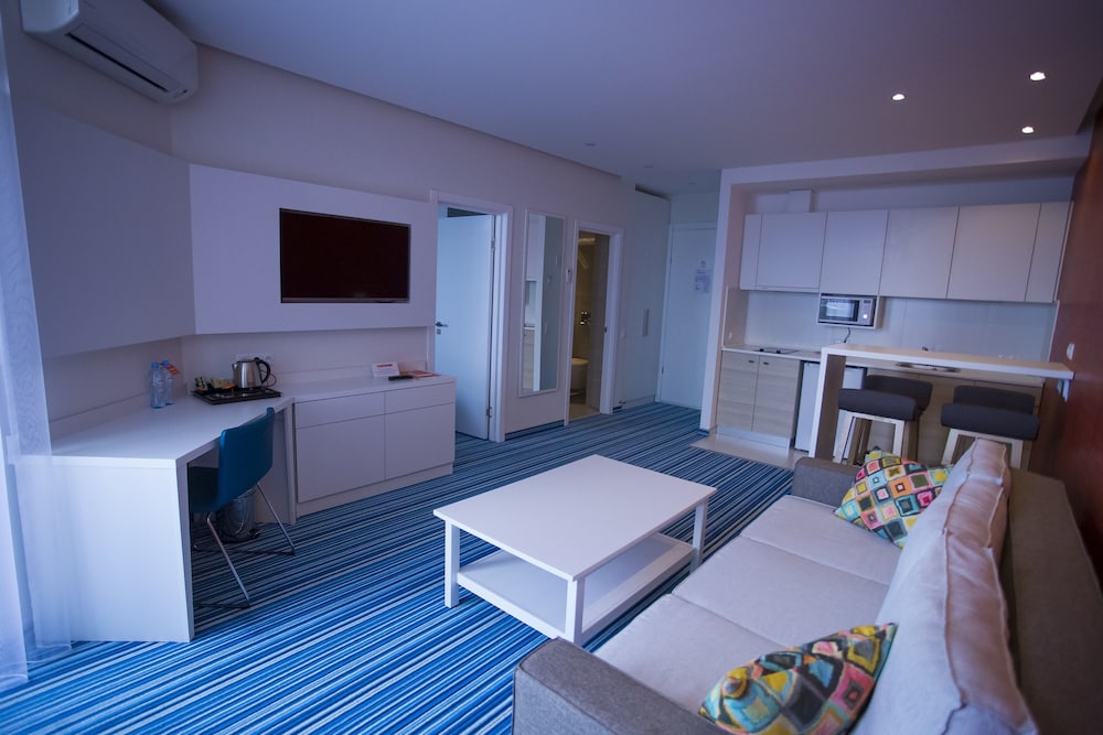 Tangerine Apart Hotel Batumi 40/62