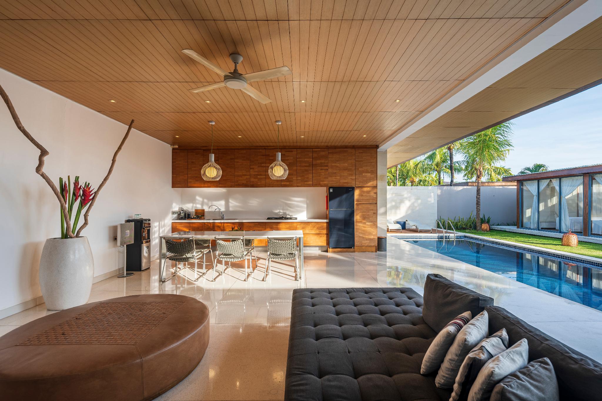 3 BEDROOMS, PENTHOUSE, VILLA