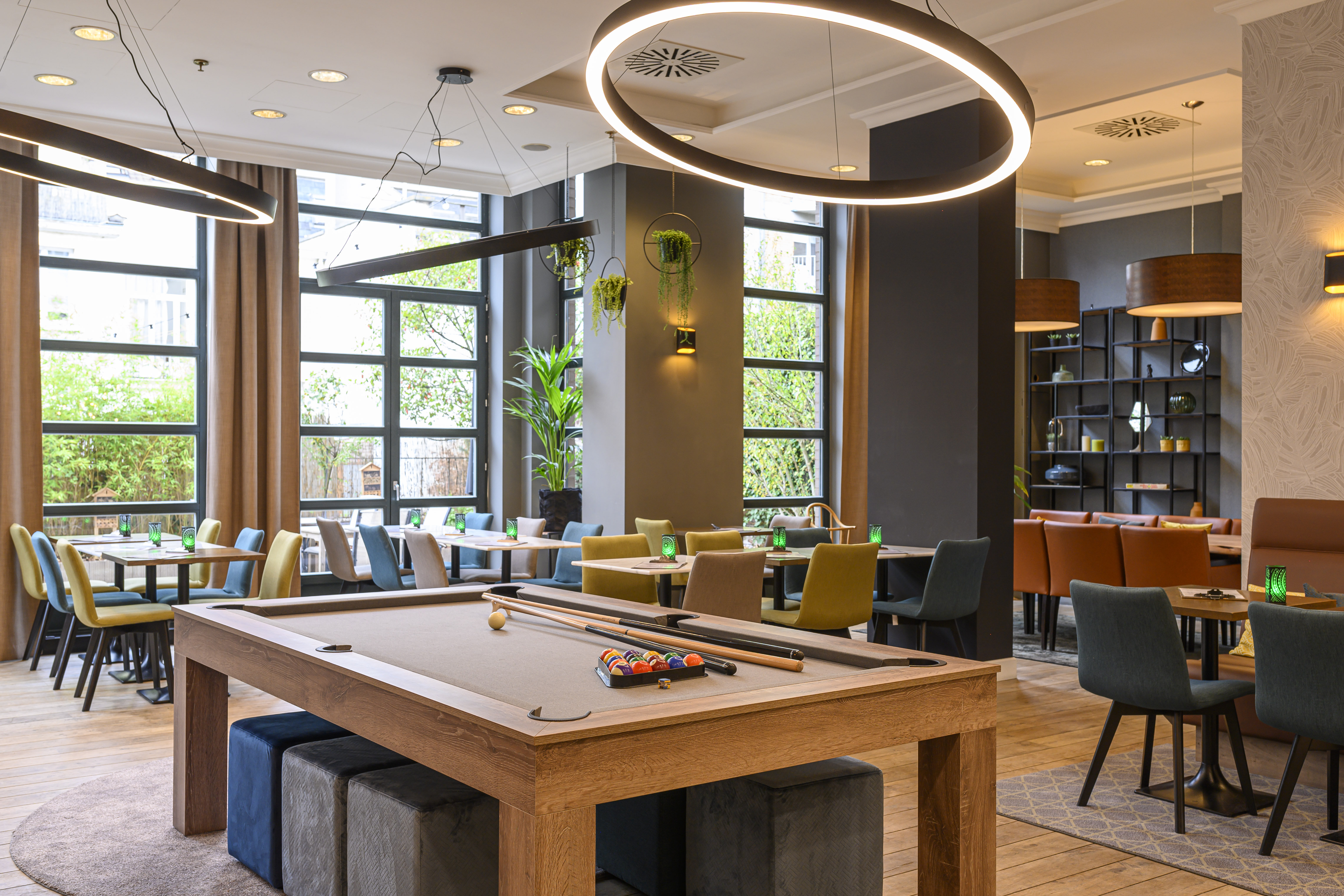 HOLIDAY INN BRUSSELS SCHUMAN 65/70