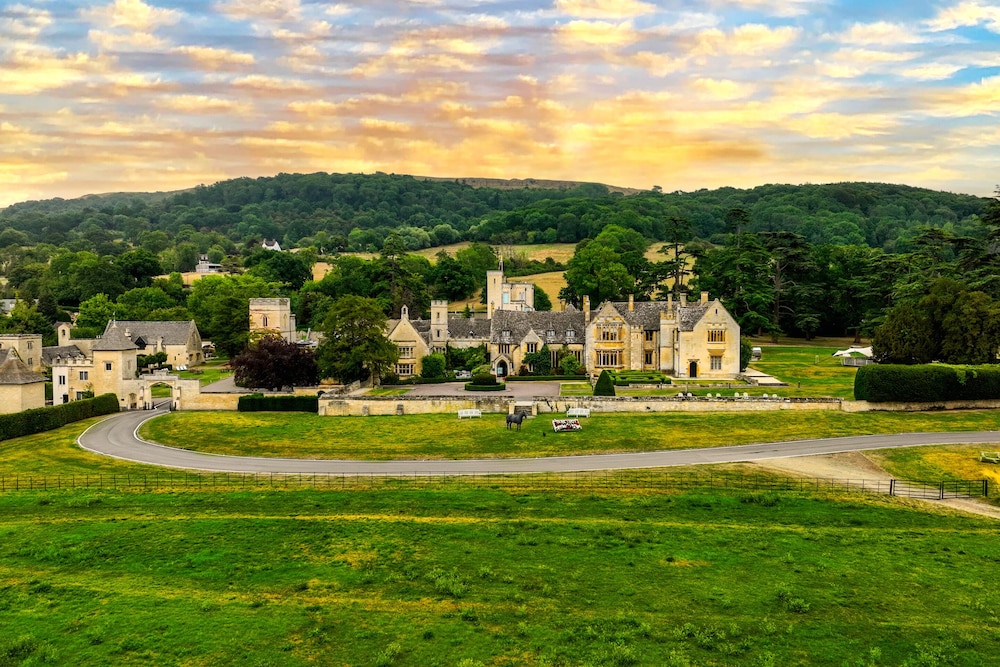 Ellenborough Park Hotel 59/75