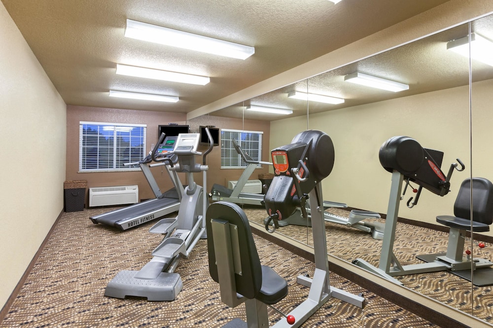 Microtel Inn & Suites by Wyndham Searcy 24/50