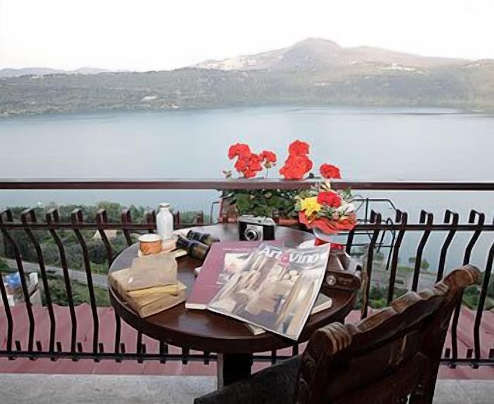 Castel Gandolfo 89/100