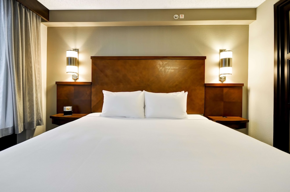 Hyatt Place Albuquerque Uptown 9/49