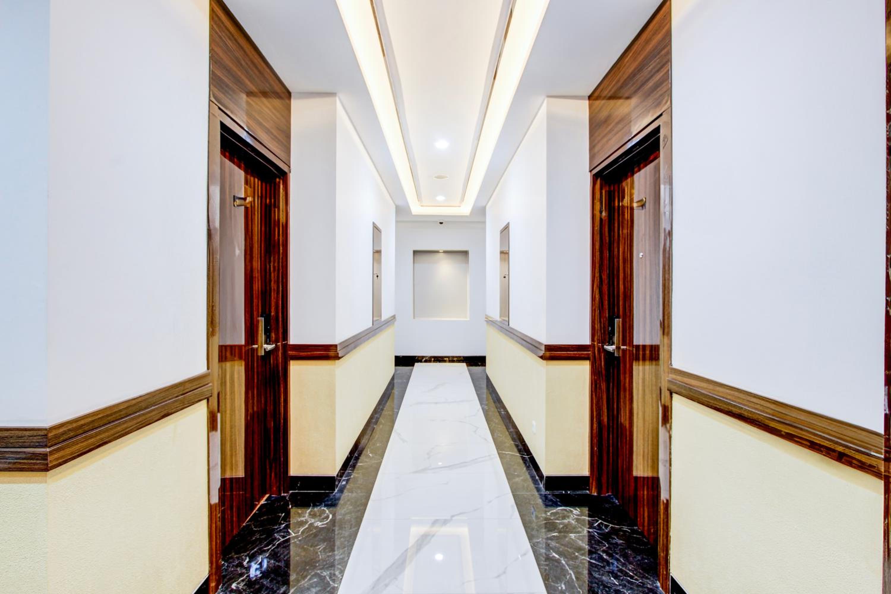 Townhouse OAK Near The Park Mall Semarang Formerly Semarang Boutique Hotel 31/32
