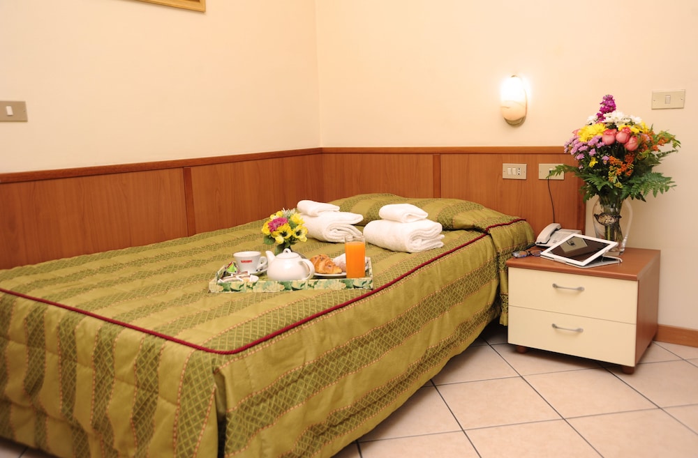 HOTEL SAN SIRO FIERA 8/41