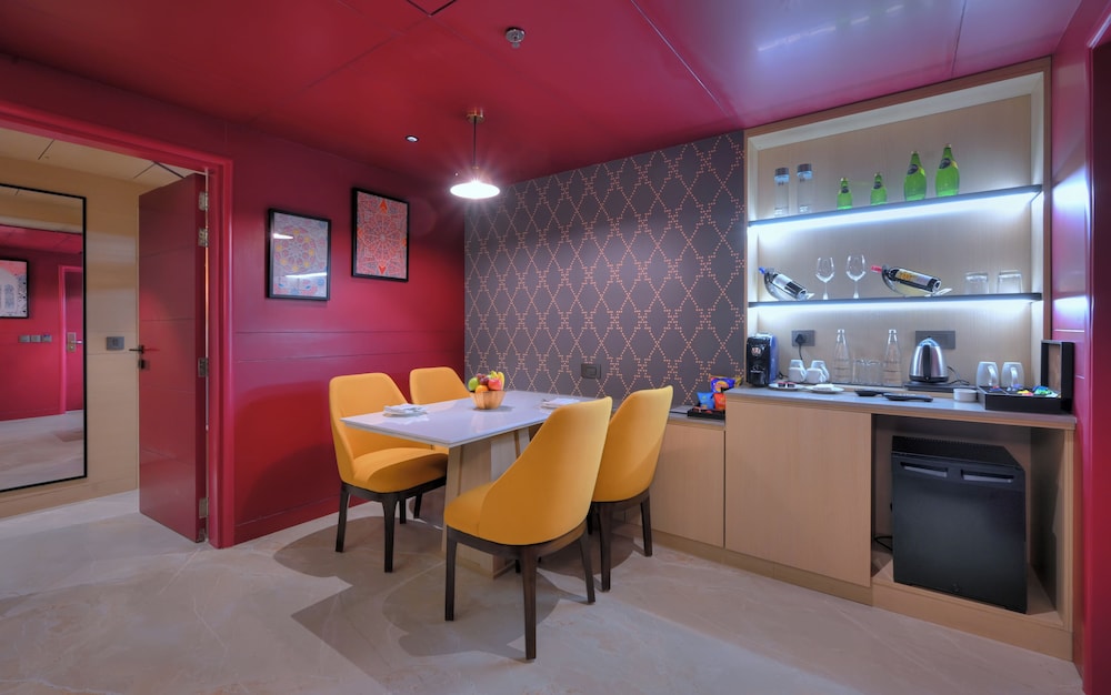 Grand Mercure Agra 39/50