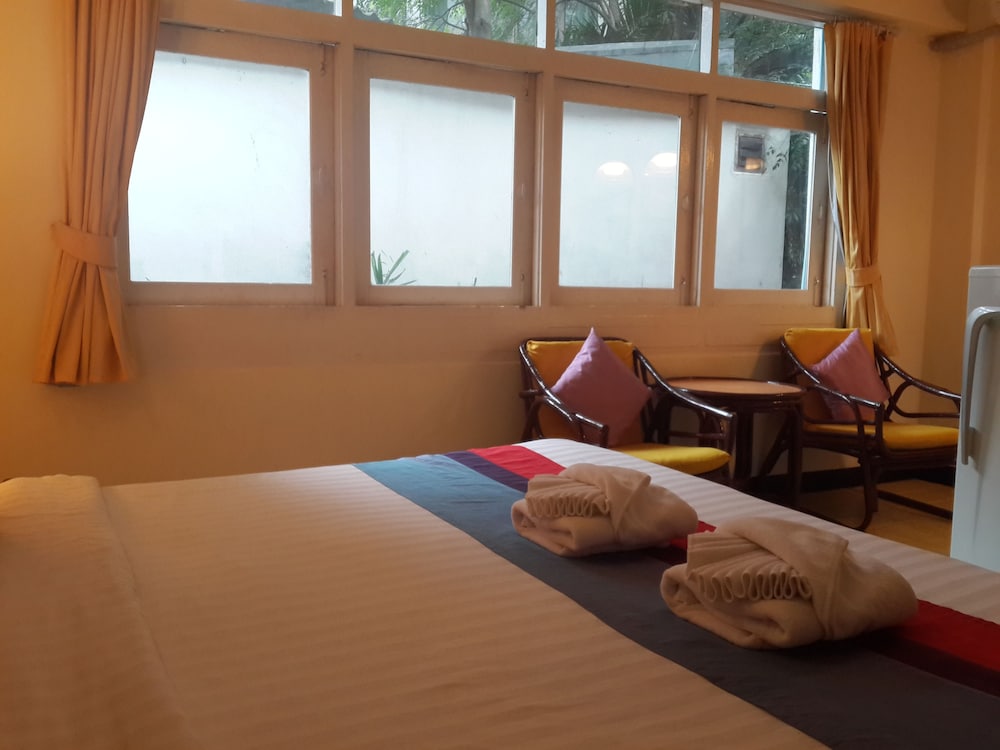 Sawasdee Sukhumvit Inn Hotel 33/38