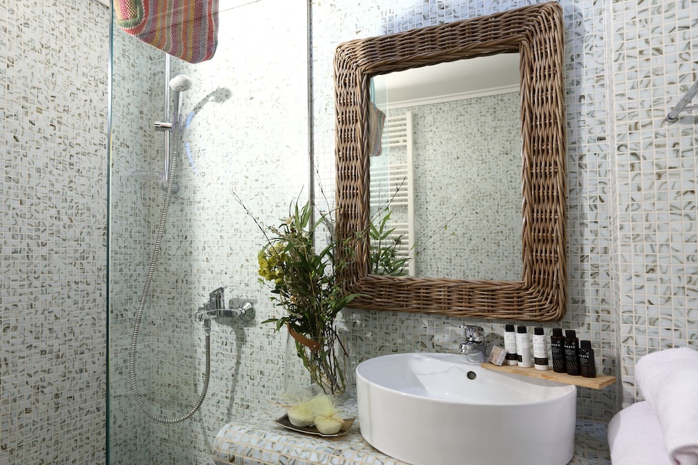 Mare Monte Boutique Hotel 45/50
