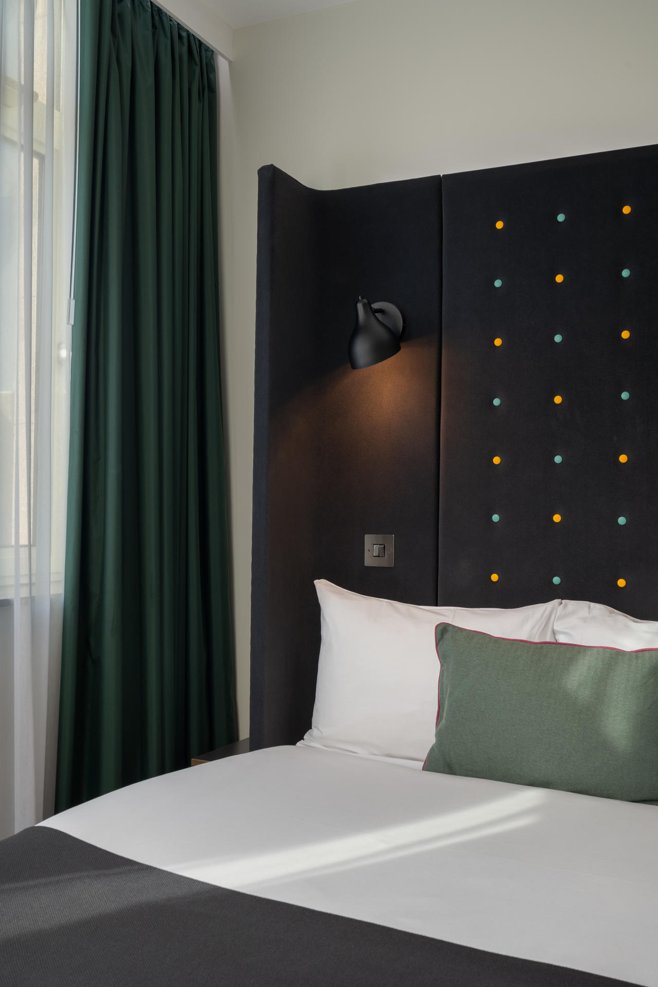 Point A Hotel London Kings Cross St Pancras 12/26