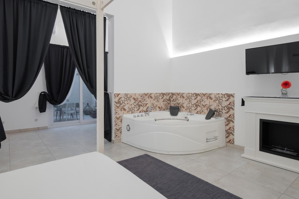 Ada Suites 29/62