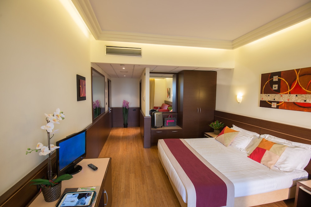 As Hotel Cambiago 15/67