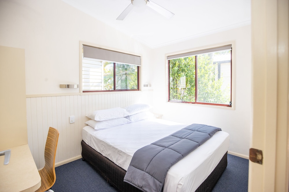 Garden Villa, Superior, 1 Queen and 2 Bunk Beds
