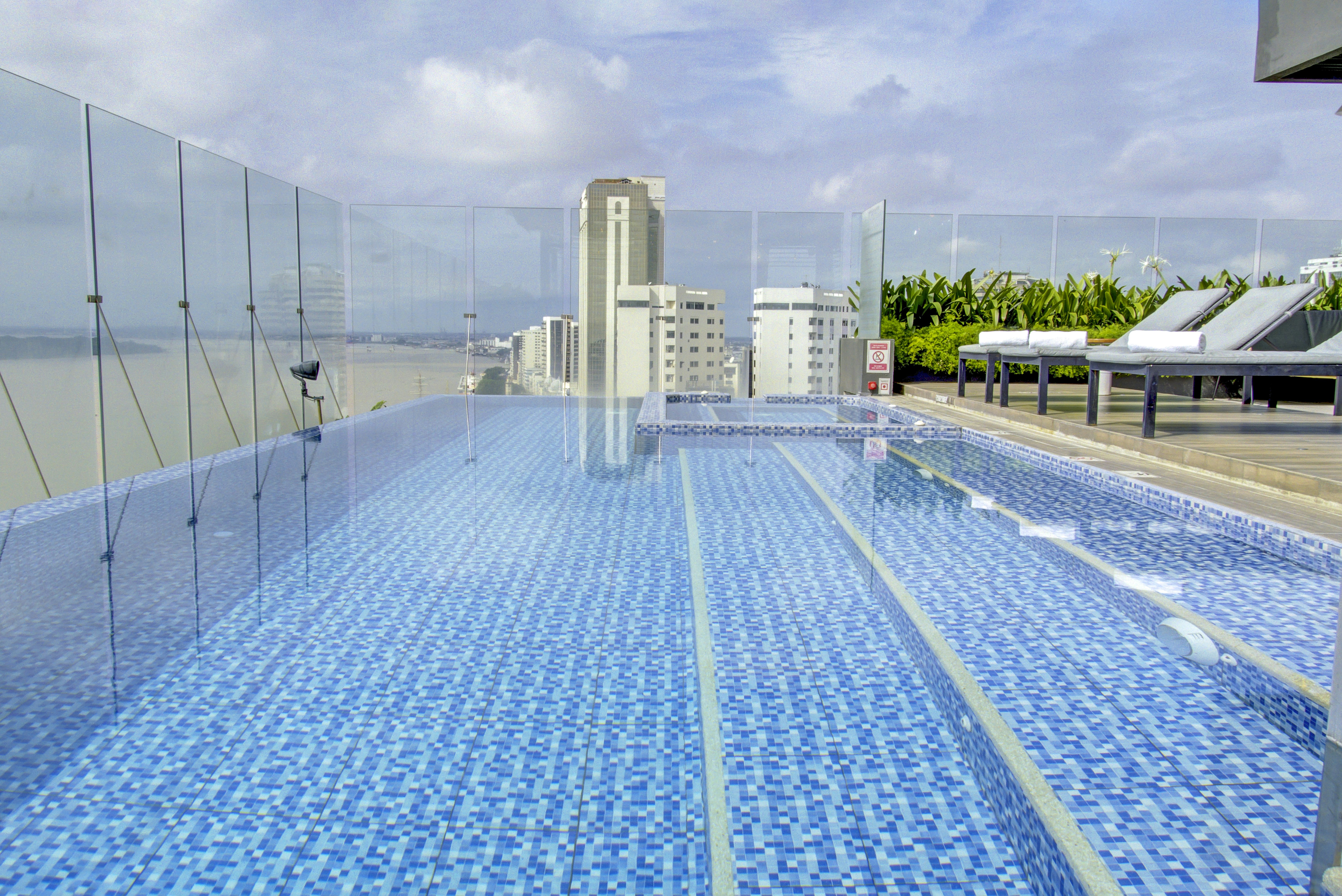 DoubleTree by Hilton Guayaquil 15/49