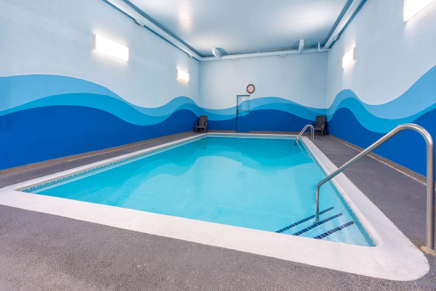 Ramada By Wyndham Coquitlam 24/56