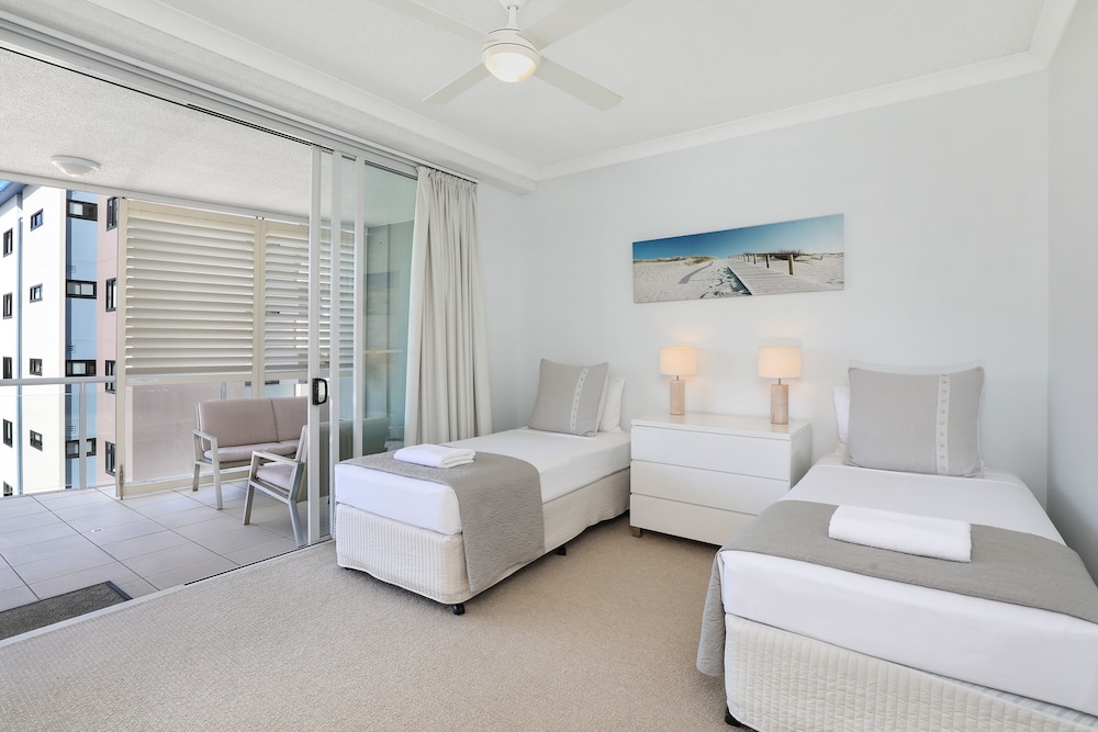 Pandanus Mooloolaba 10/51