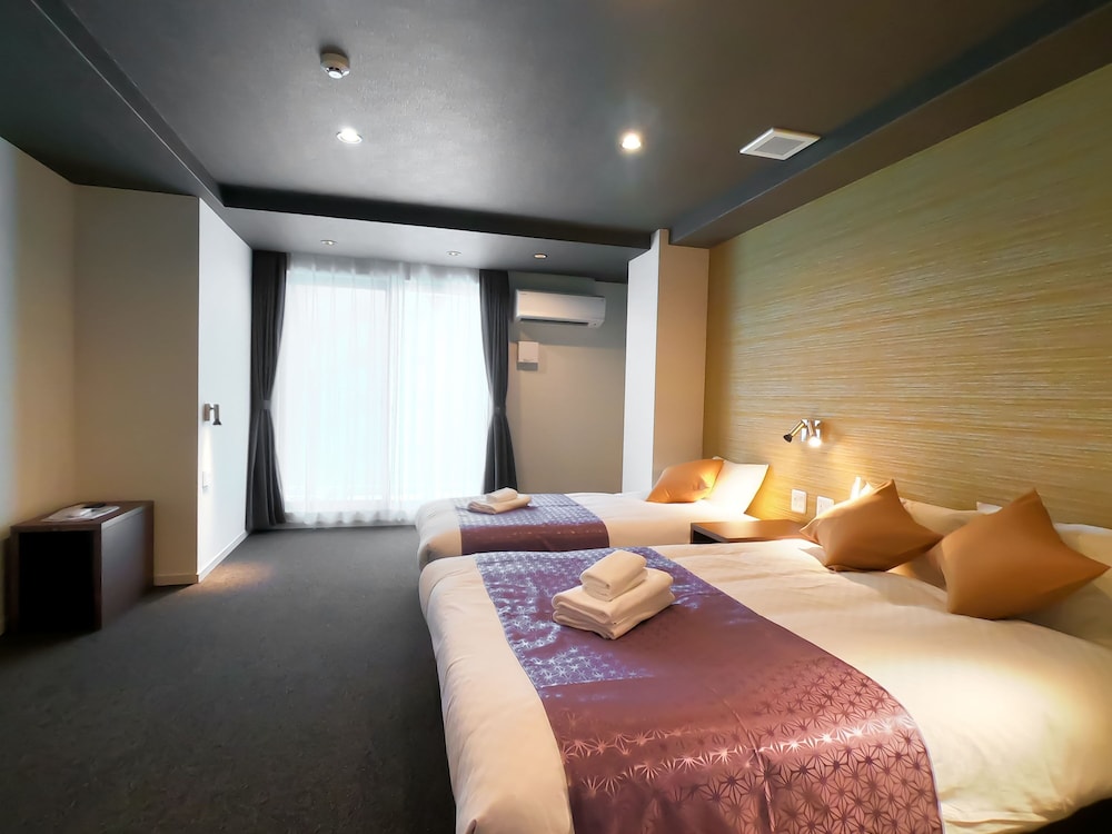 Hotel S-Presso West 10/50