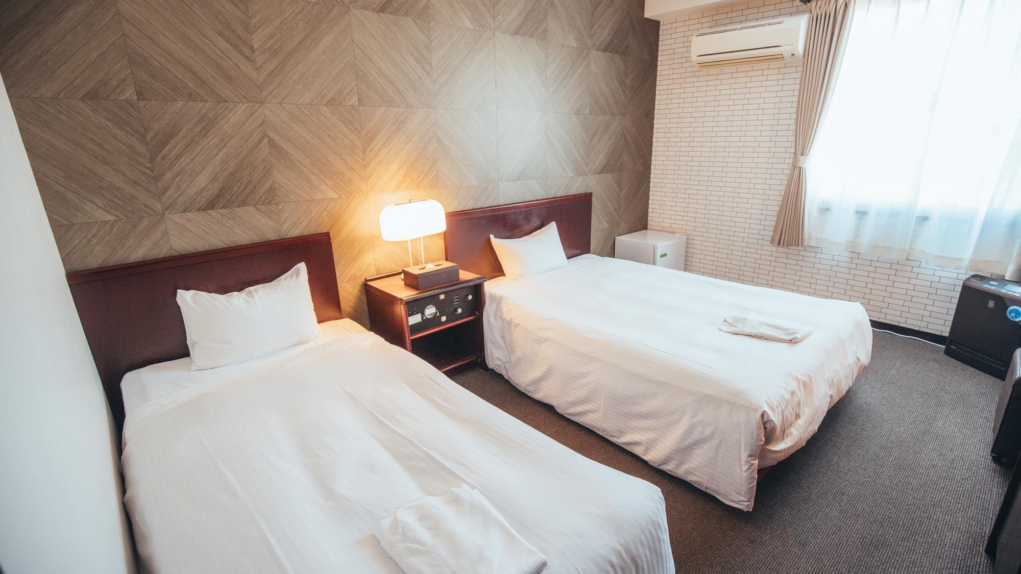 Room, Single, Twin Beds, Annex
