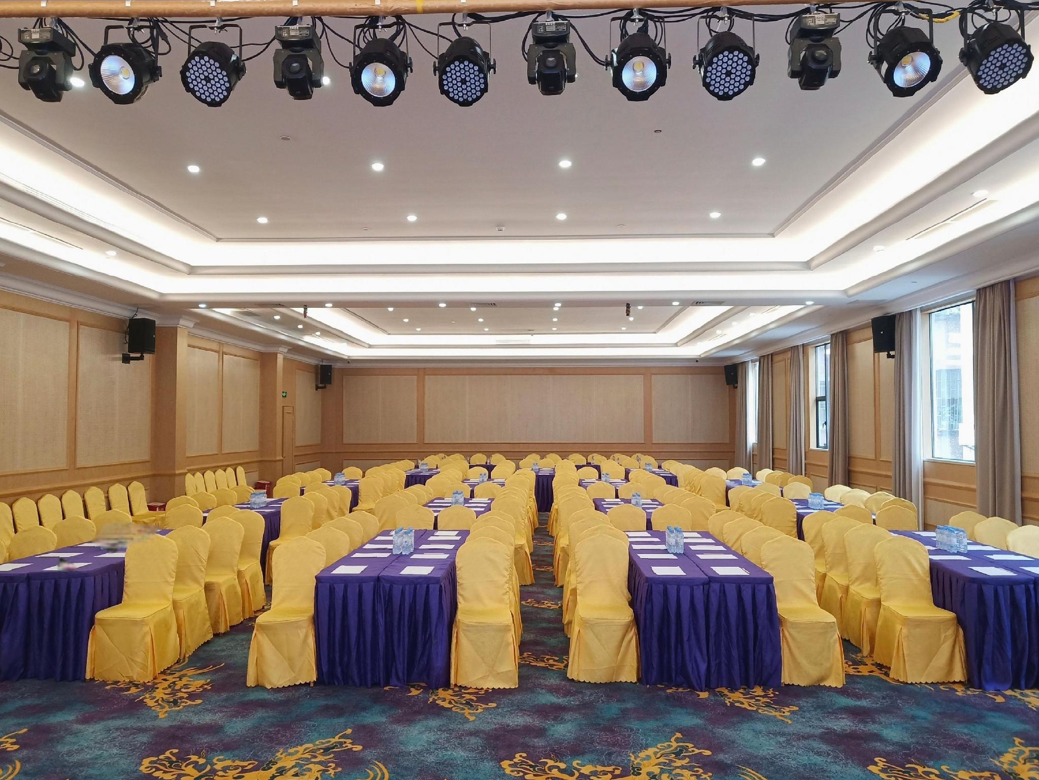 Vienna International Hotel (Xiqiao Mountain Scenic Area) 33/38