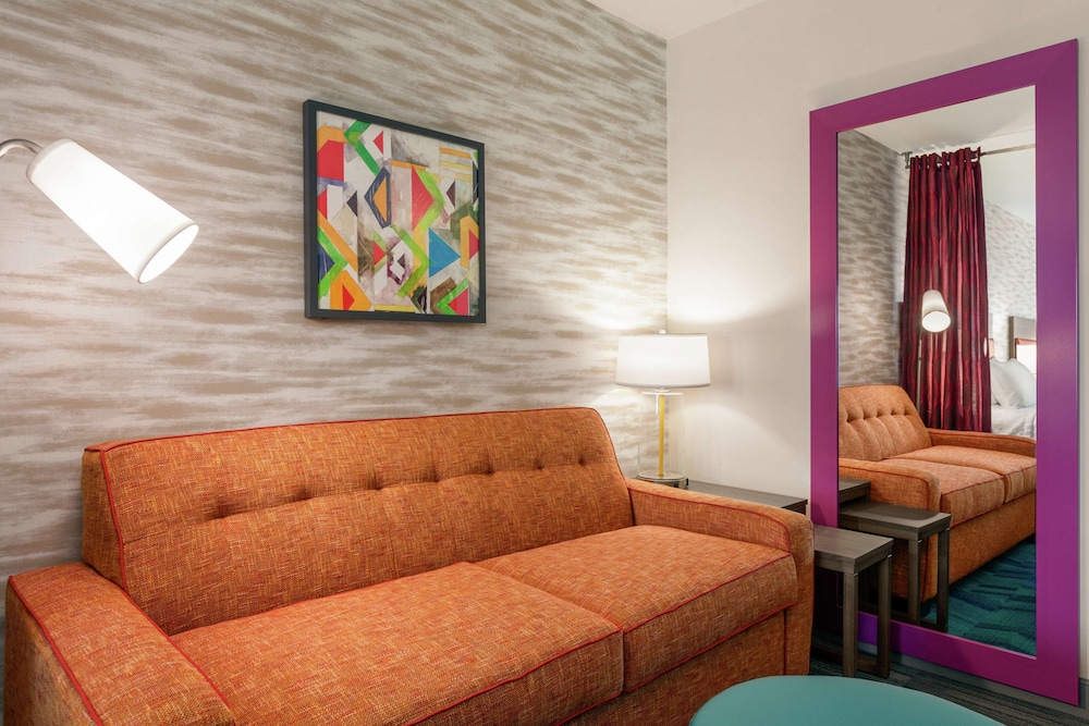 Home2 Suites By Hilton Sarasota Bradenton Airport 28/37