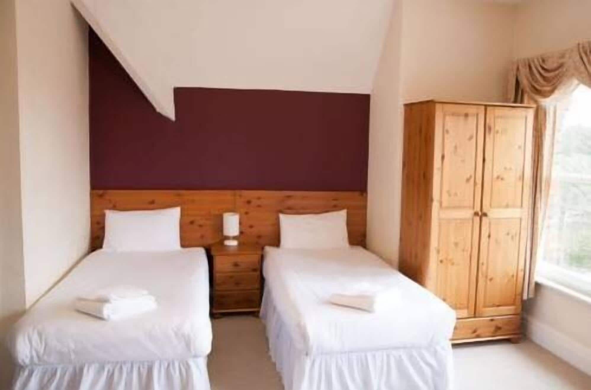 STANDARD, TWIN BEDS