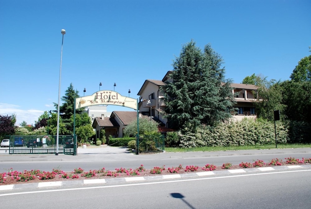 Hotel Ristorante La Rampina 28/32