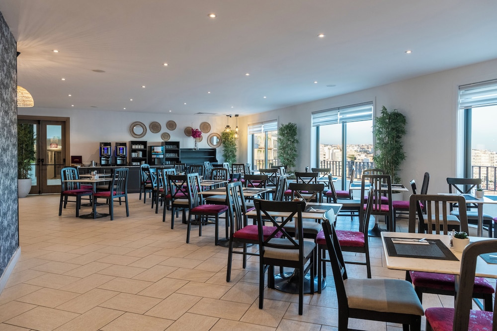 Plaza Regency Hotels 35/50