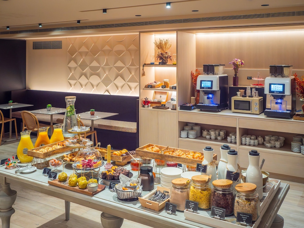 ARCELON HOTEL 39/50
