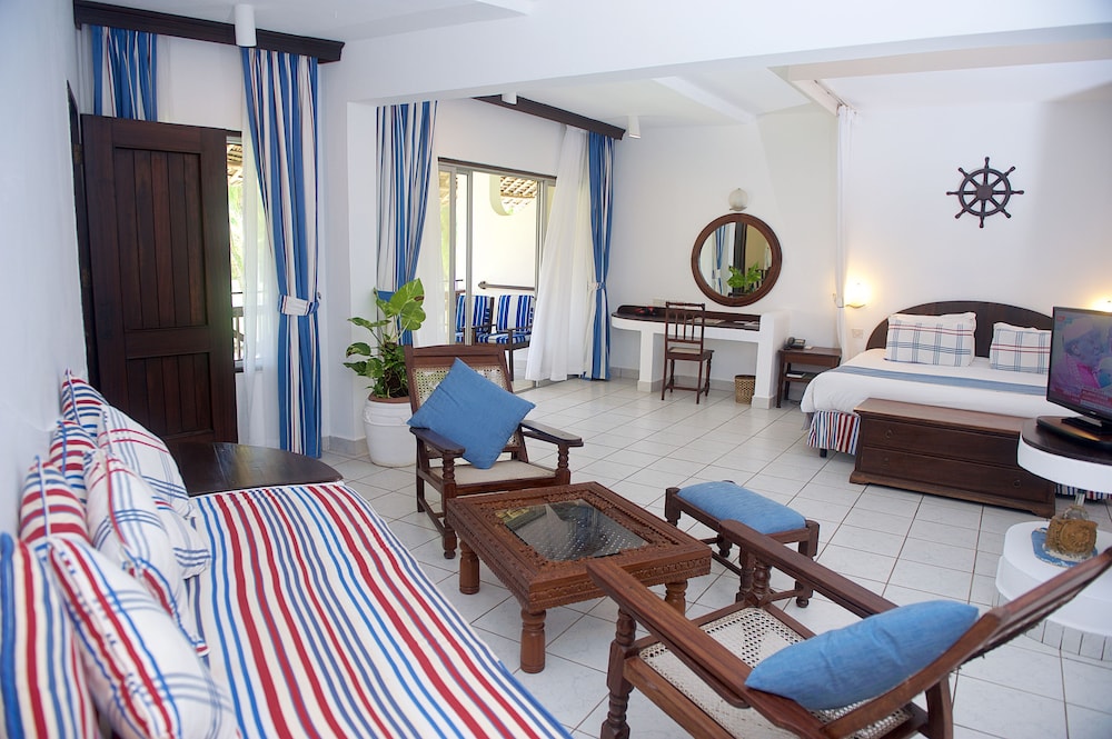 Voyager Beach Resort 26/38