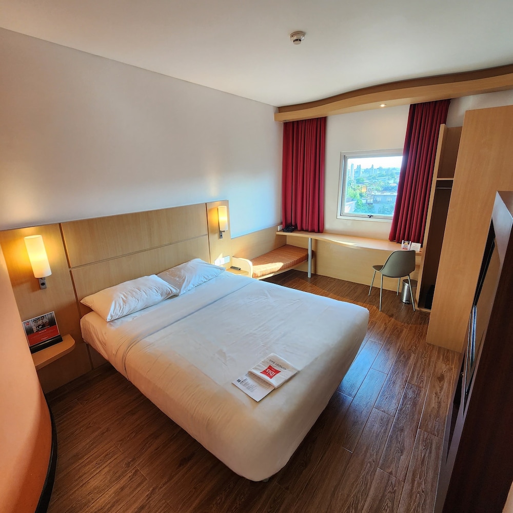 IBIS BALIKPAPAN 22/66