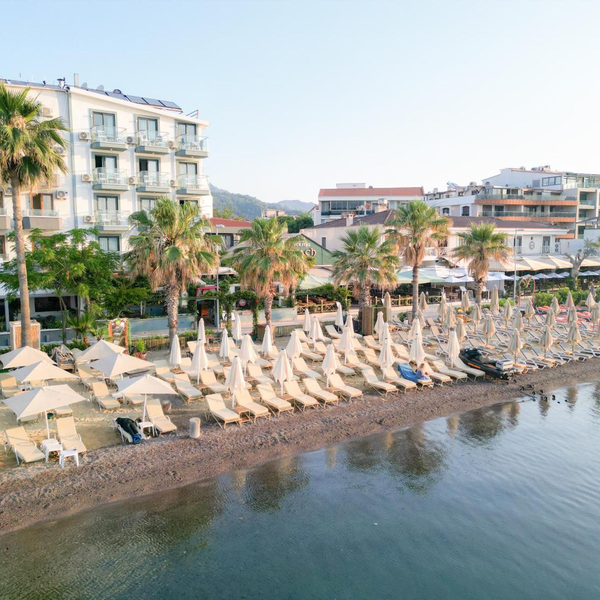 The New George & Dragon Beach Hotel 42/50