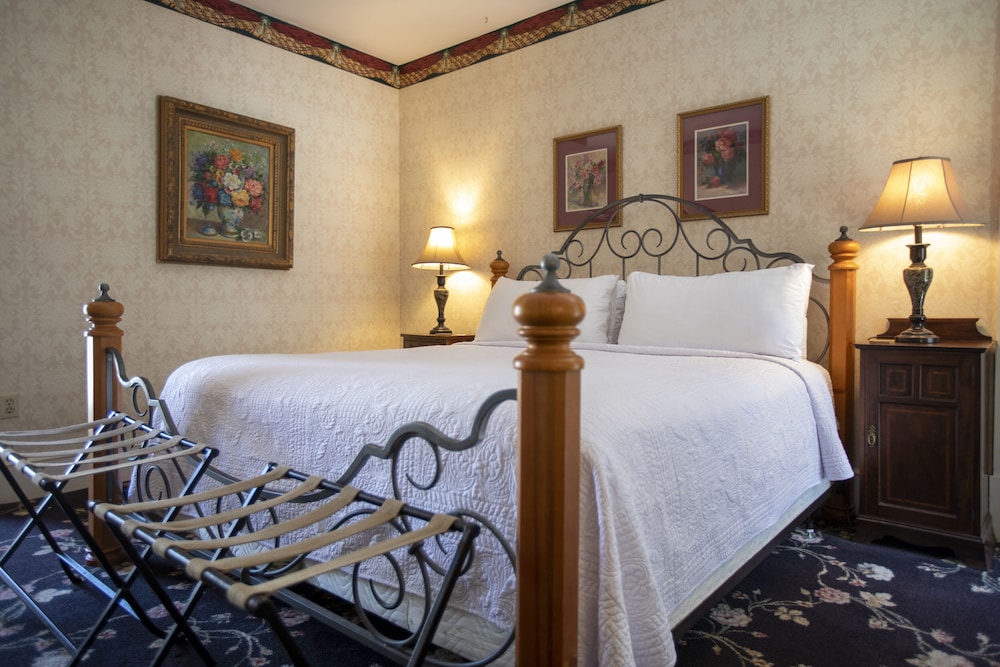 Foley House Inn 21/75