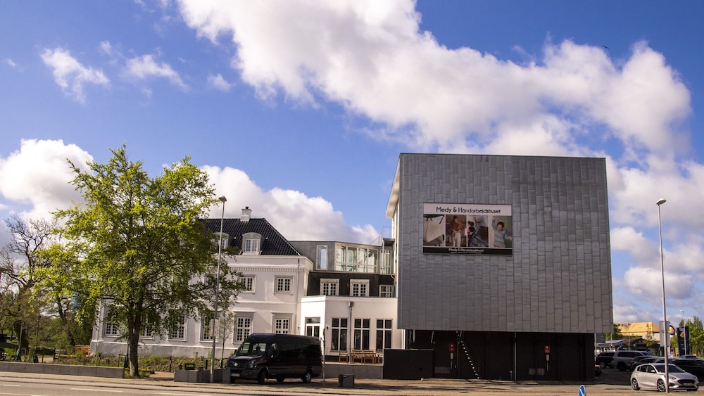 Hotel Skivehus 1/50