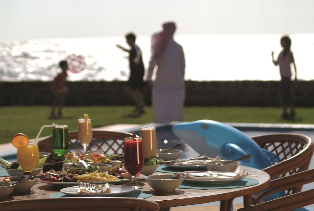 منتجع موفنبيك النورس جدة(Movenpick Resort Al Nawras Jeddah) 58/60