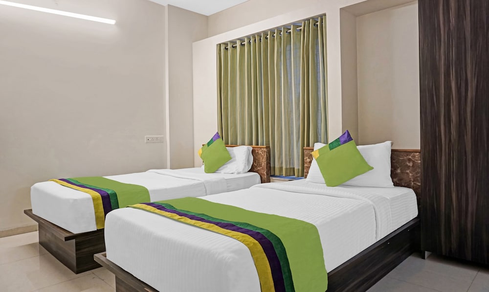Fabhotel Ajay Inn Viman Nagar 18/37