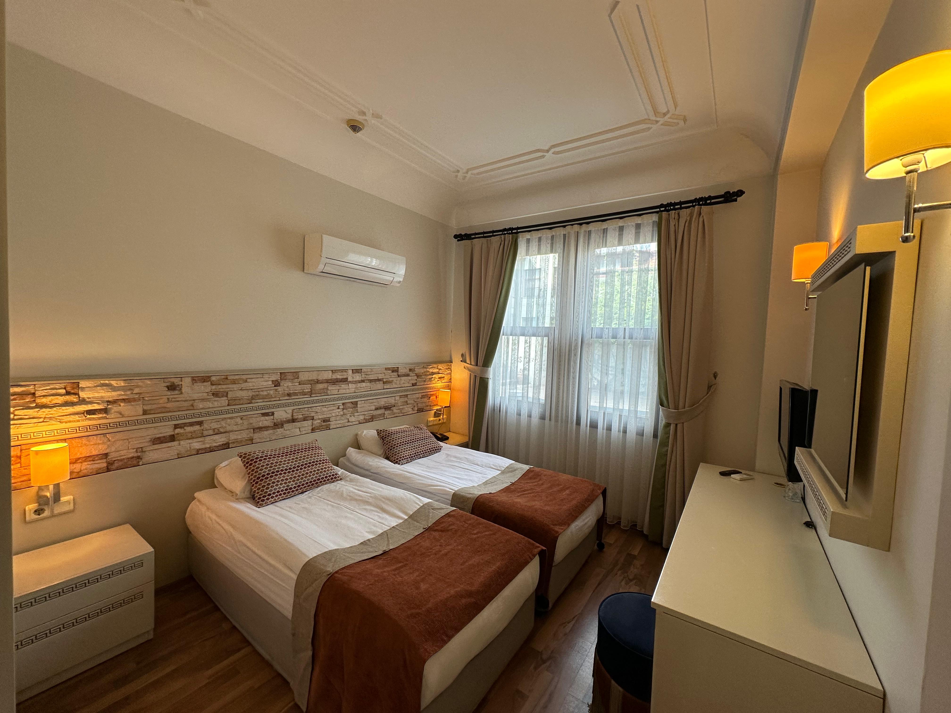 ECONOMY, DOUBLE BED