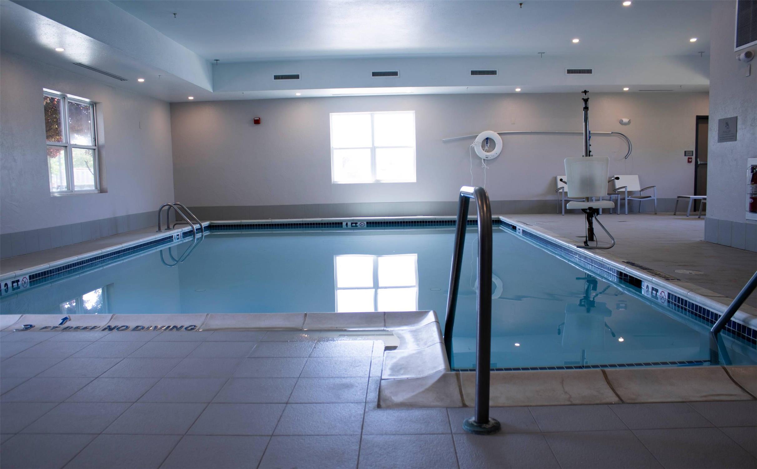 Country Inn & Suites by Radisson, Carlisle, PA 5/12