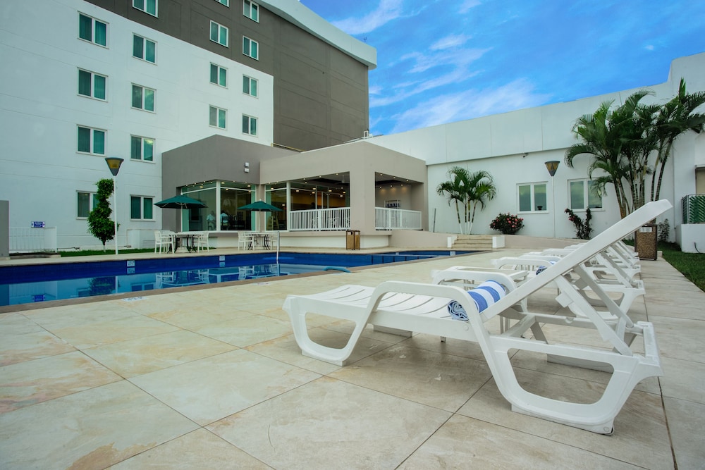 Holiday Inn Express Tapachula Chis 7/60