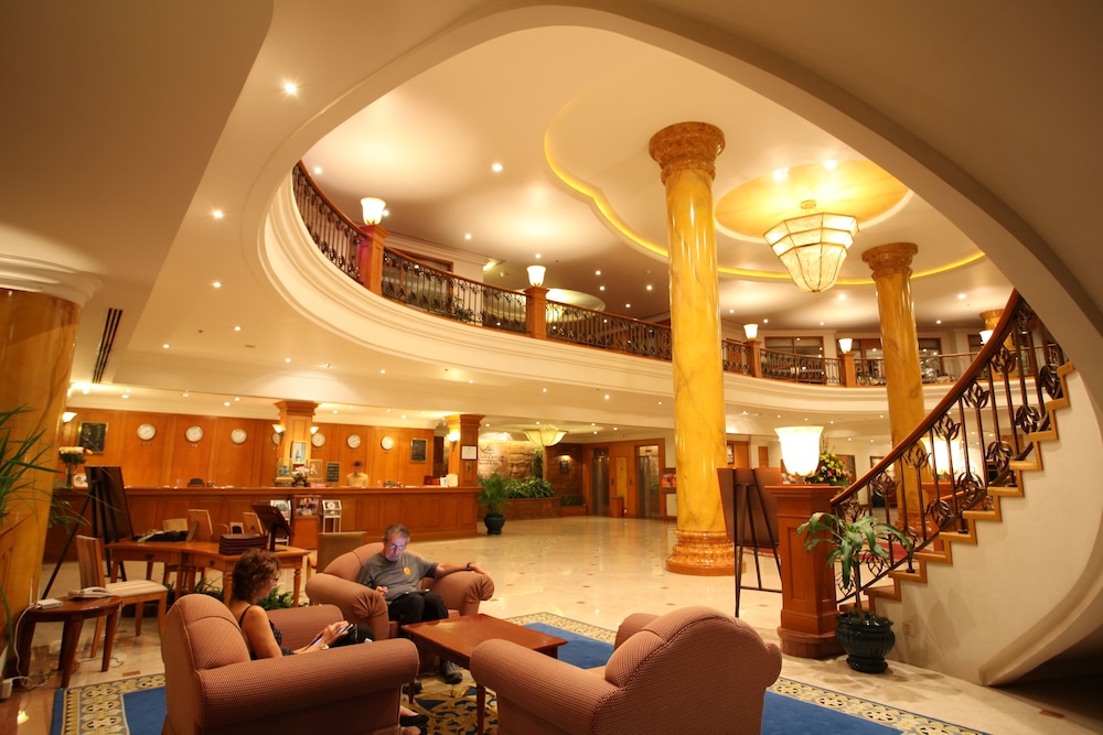 ANGKOR CENTURY RESORT AND SPA 74/78