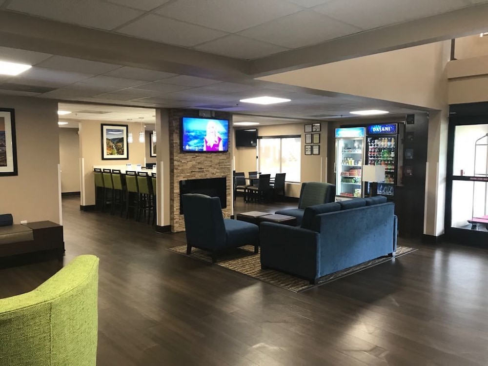 Comfort Suites Northside Hospital Gwinnett 11/47